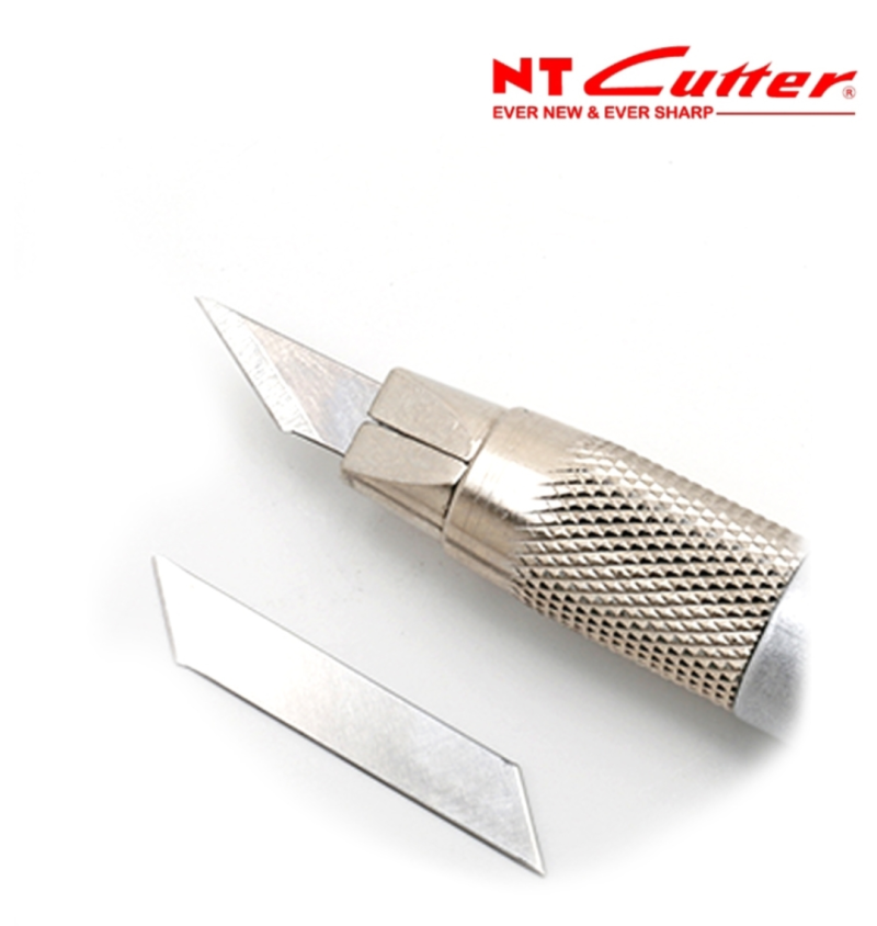 16029 o NT cutter D-400P Made in Japan (includes 10 blades)